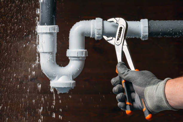 Professional Leak Detection technician working in Spencer, OK